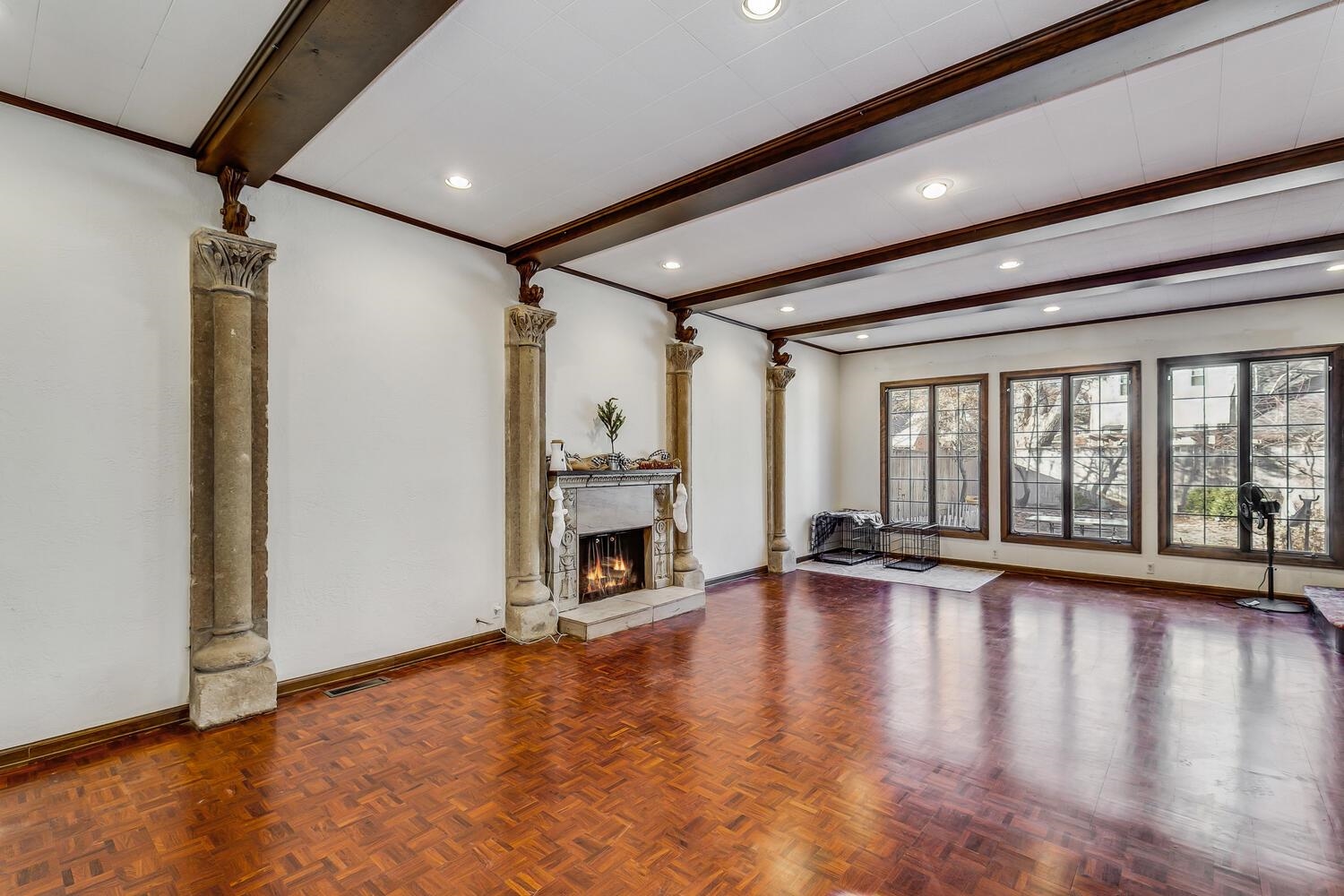 229 North Terrace Drive Wichita, KS 67208 - Photo 13 of 32