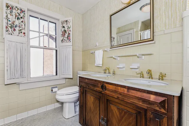 $399,900 | 229 North Terrace Drive, Wichita, KS 67208