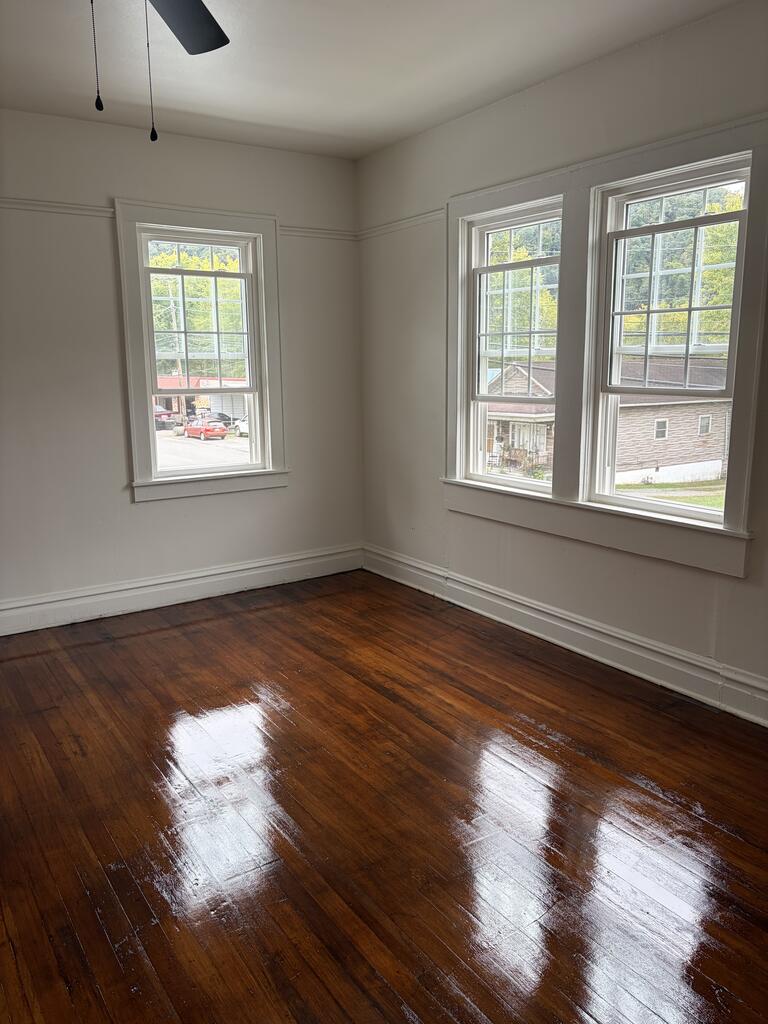 277 Main Street Hinton, WV 25951 - Photo 27 of 39 Gallery Image 27