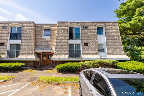 $129,900 | 1186 Middle Turnpike West, Unit B2, Manchester, CT 06040