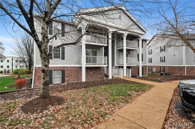 $125,000 | 12800 Portulaca Drive, Unit F, St. Louis, MO 63146