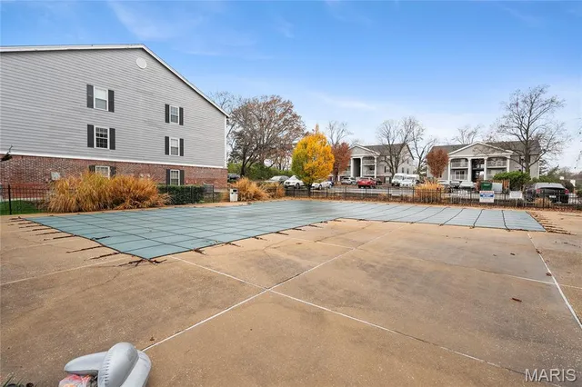 $125,000 | 12800 Portulaca Drive, Unit F, St. Louis, MO 63146