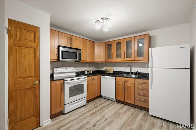 $125,000 | 12800 Portulaca Drive, Unit F, St. Louis, MO 63146