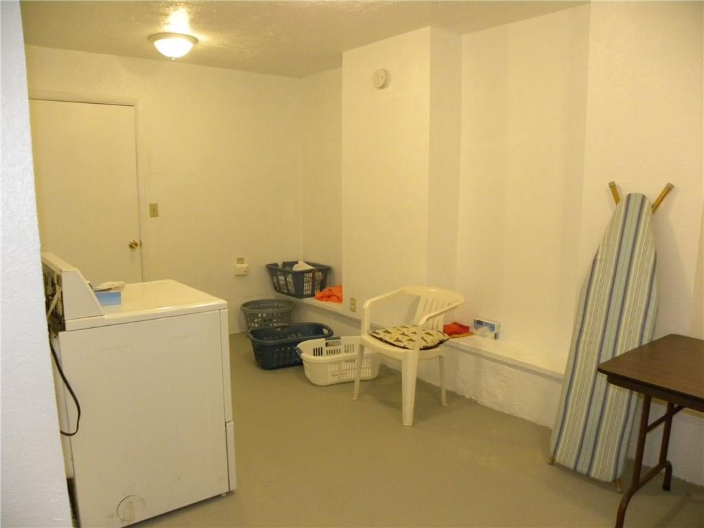 1514 Evergreen Road Pittsburgh, PA 15209 - Photo 23 of 25 Tons of space