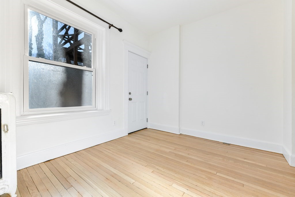 36 Winchester Street, Unit 2 Brookline, MA 02446 - Photo 8 of 18 a view of a small space