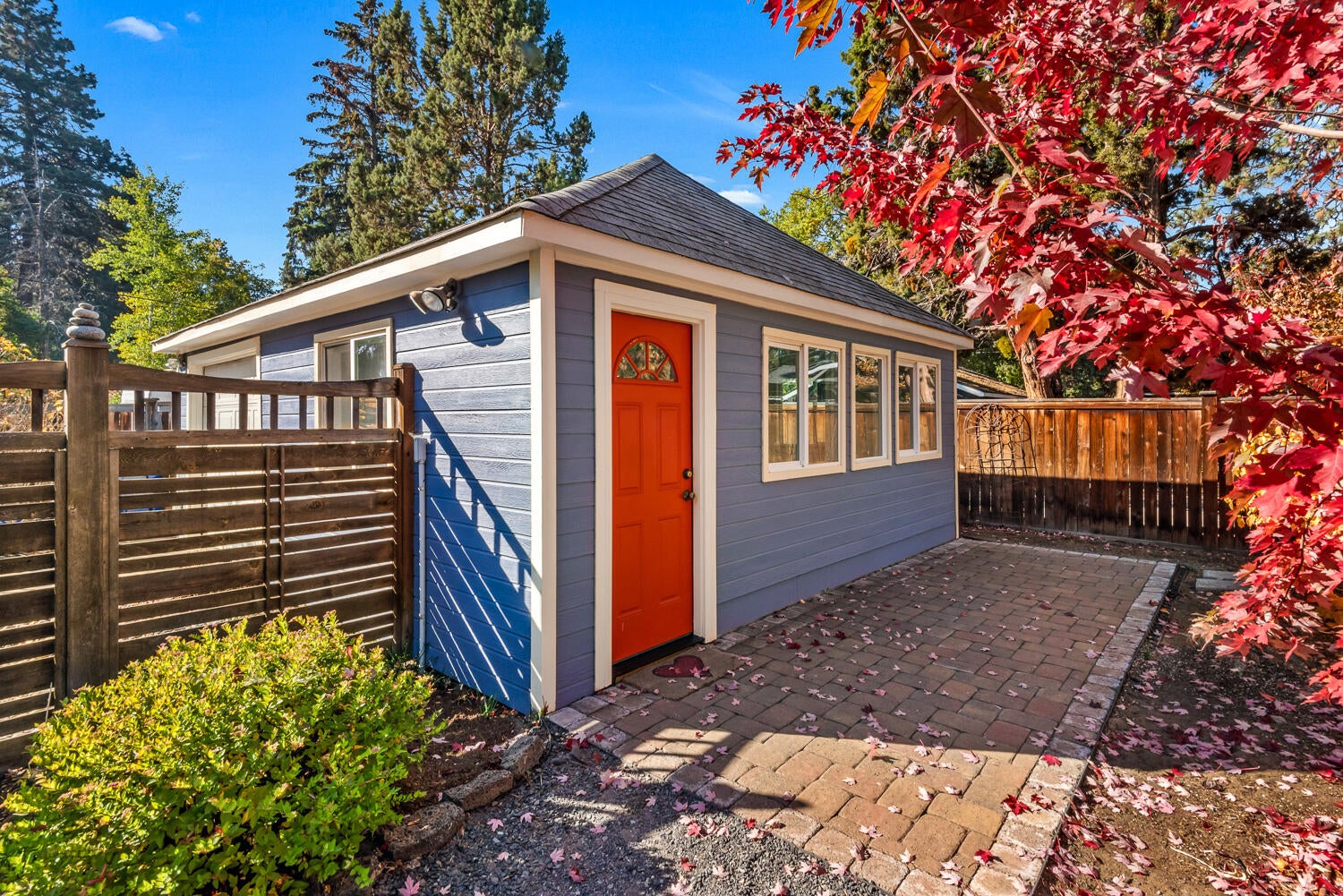 809 Northeast 9th Street Bend, OR 97701 - Photo 33 of 42 Entry door to workshop & garage