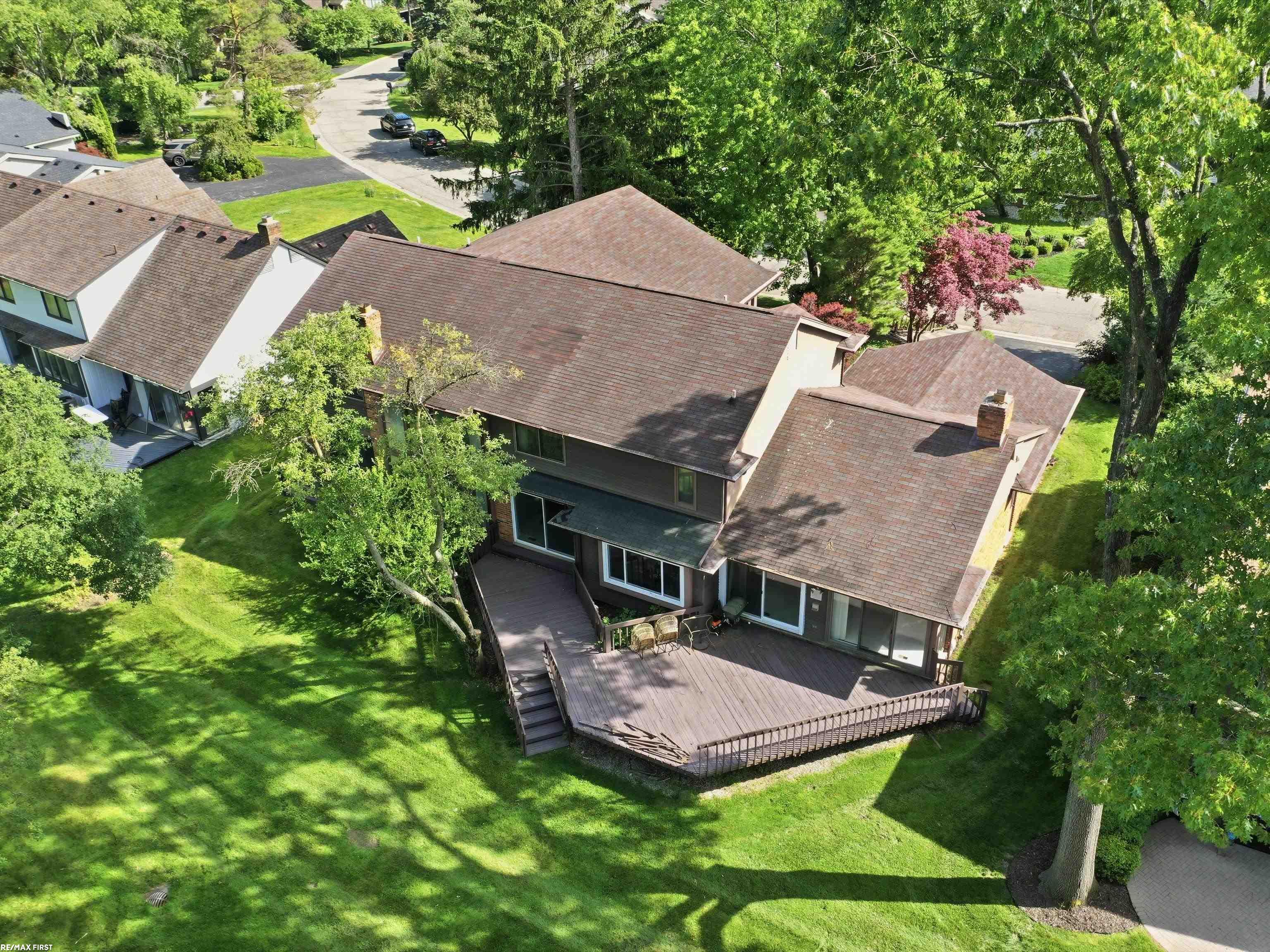 4677 Rolling Ridge Road West Bloomfield, MI 48323 - Photo 12 of 76