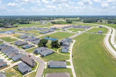 $85,000 | 108 Oak Village Drive, Scott, LA 70583