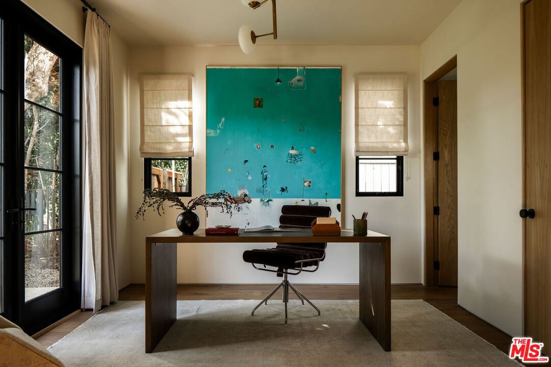 12040 Maxwellton Road Studio City, CA 91604 - Photo 4 of 48