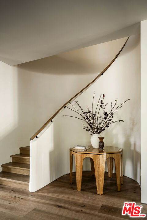 12040 Maxwellton Road Studio City, CA 91604 - Photo 8 of 48