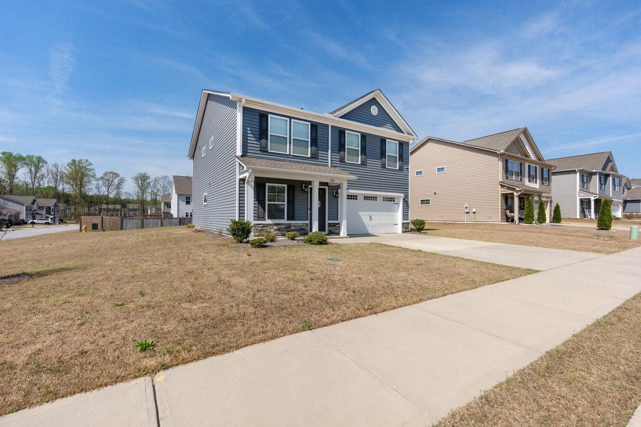 136 Frost Flower Way Fountain Inn, SC 29644 - Photo 2 of 34