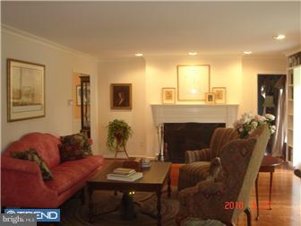 652 Gulph Road Wayne, PA 19087 - Photo 3 of 12
