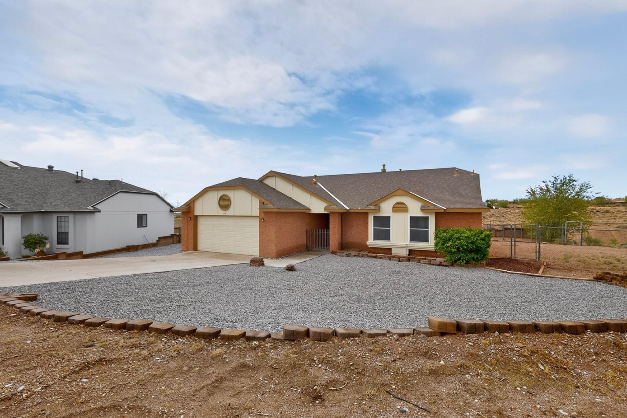 729 Silver Court Northeast Rio Rancho, NM 87124 - Photo 3 of 35 Gallery Image 3