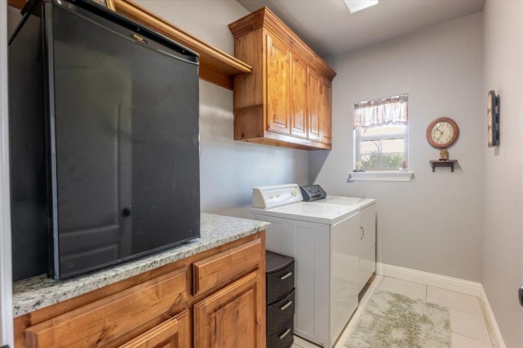 140 Pine Road Poolville, TX 76487 - Photo 14 of 39