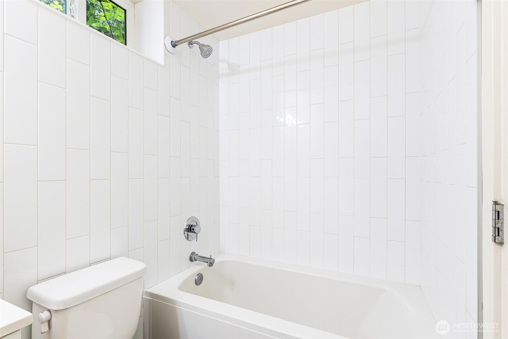 3812 22nd Avenue Southwest Seattle, WA 98106 - Photo 31 of 37