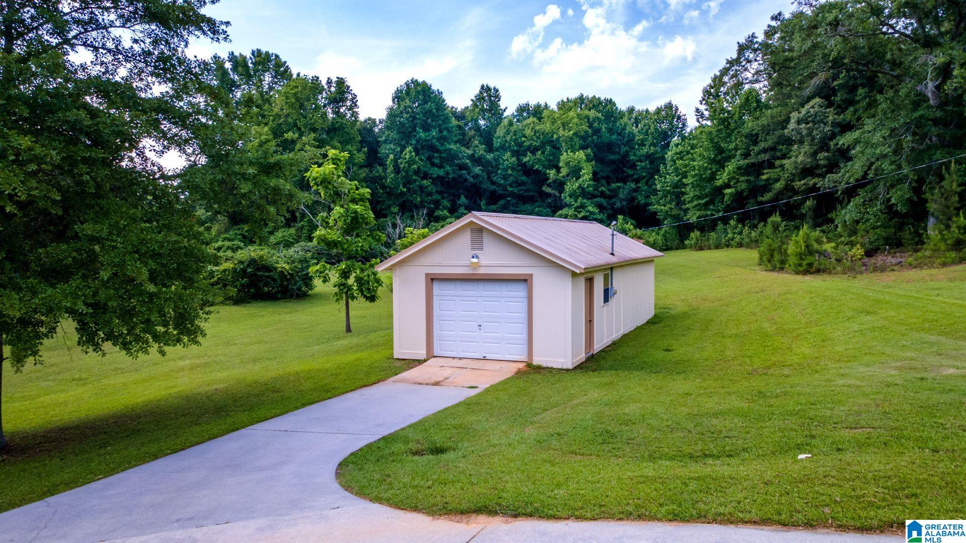 1281 Blakes Ferry Road Lineville, AL 36266 - Photo 8 of 32