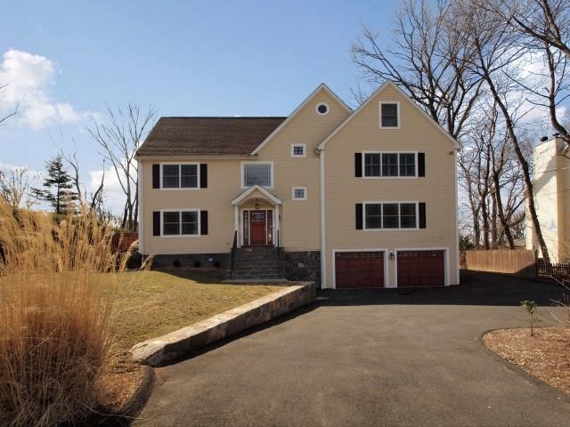 27 Gerik Road Stamford, CT 06905 - Photo 1 of 1 Front View