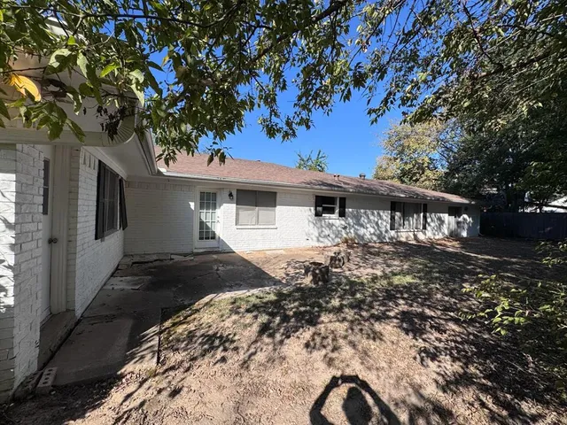 $189,900 | 2906 Tanglewood Drive, Commerce, TX 75428