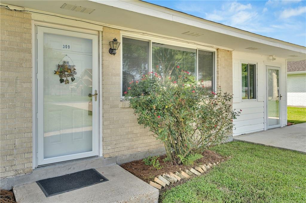 309 Wade Street Luling, LA 70070 - Photo 4 of 29