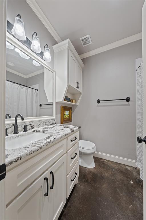 240 Royals Ranch Road Lorena, TX 76655 - Photo 20 of 40 Gallery Image 20