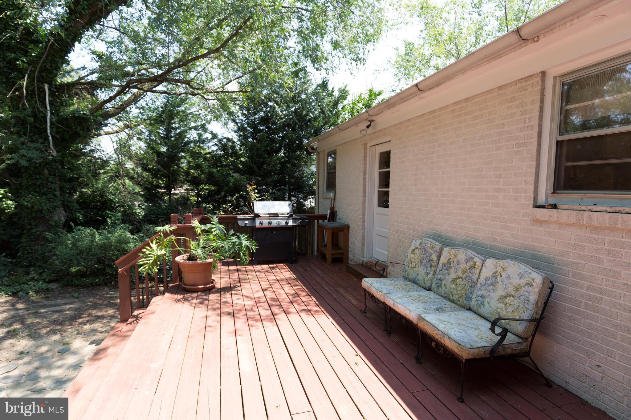 474 Manor Road Arnold, MD 21012 - Photo 23 of 29 Exterior (Rear)