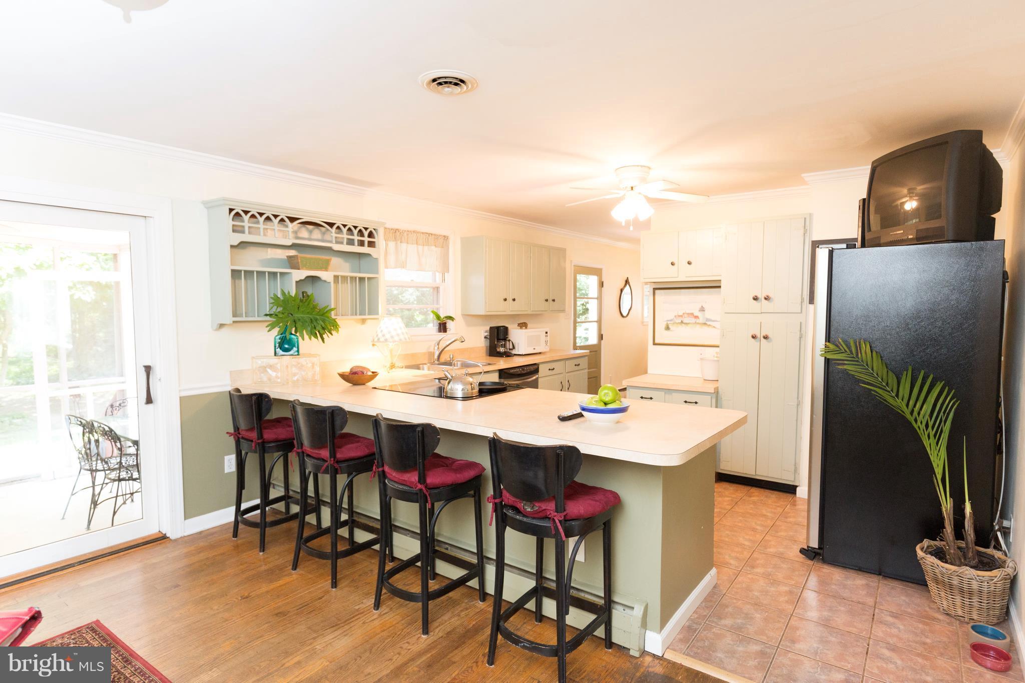 474 Manor Road Arnold, MD 21012 - Photo 7 of 29 Kitchen