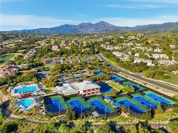 $2,198,000 | 31821 Via Pato, Coto de Caza, CA 92679