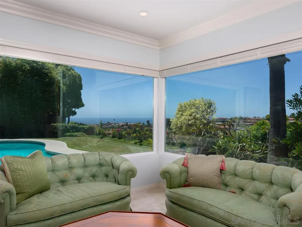 5486 Soledad Road La Jolla, CA 92037 - Photo 14 of 25 a view of a yard in the back yard