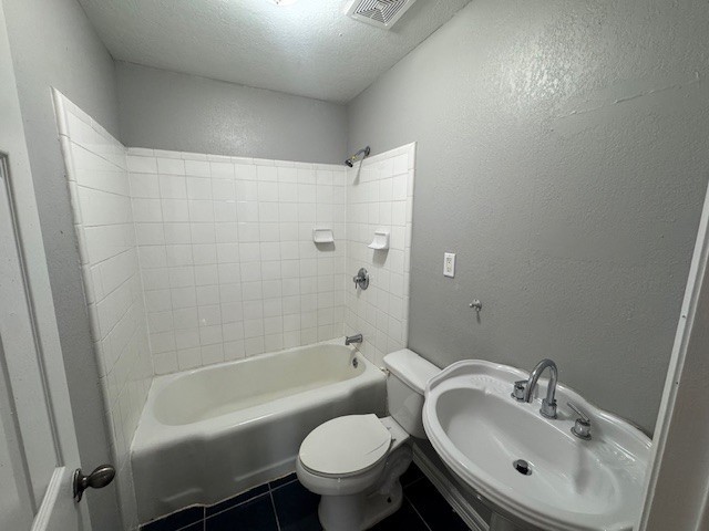 7343 Forrestal Street Houston, TX 77033 - Photo 10 of 14