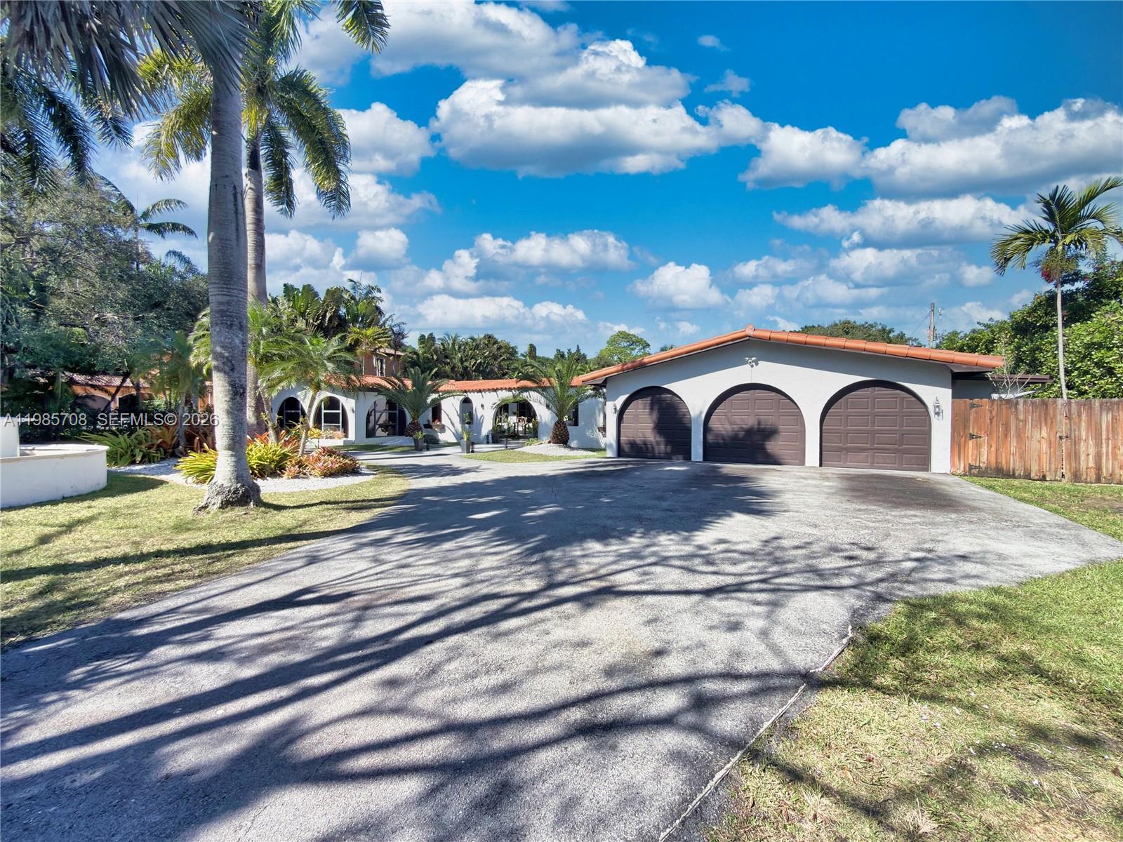 7925 Southwest 124th Street Pinecrest, FL 33156 - Photo 3 of 52