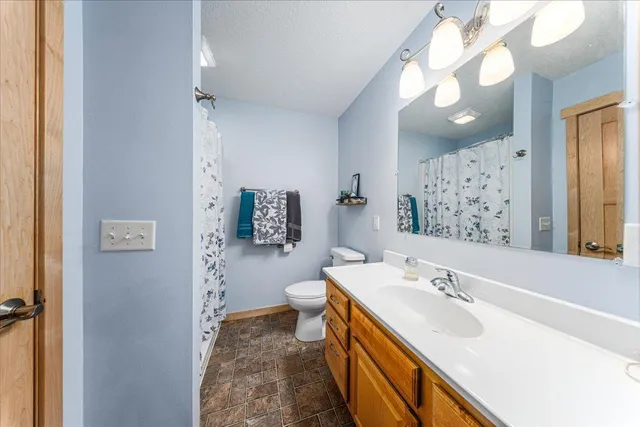 $529,900 | 1021 167th Street, Hammond, WI 54015