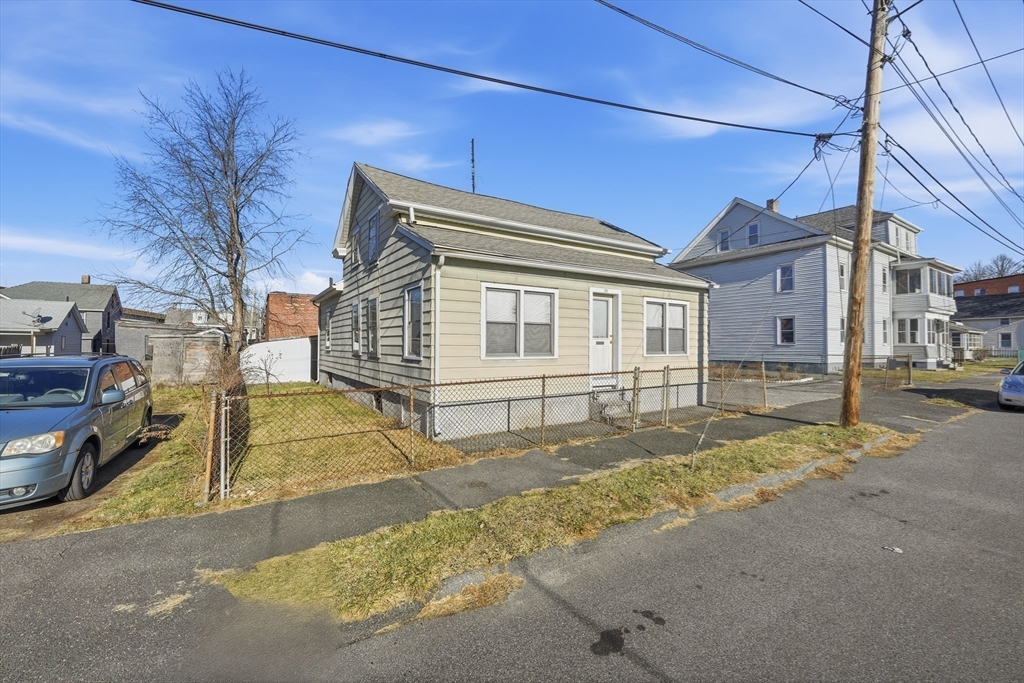 35 Dublin Street Chicopee, MA 01013 - Photo 34 of 35