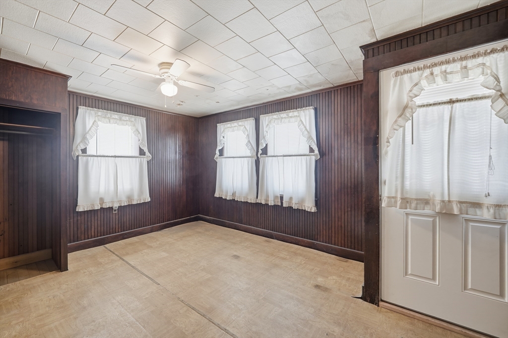 35 Dublin Street Chicopee, MA 01013 - Photo 6 of 35