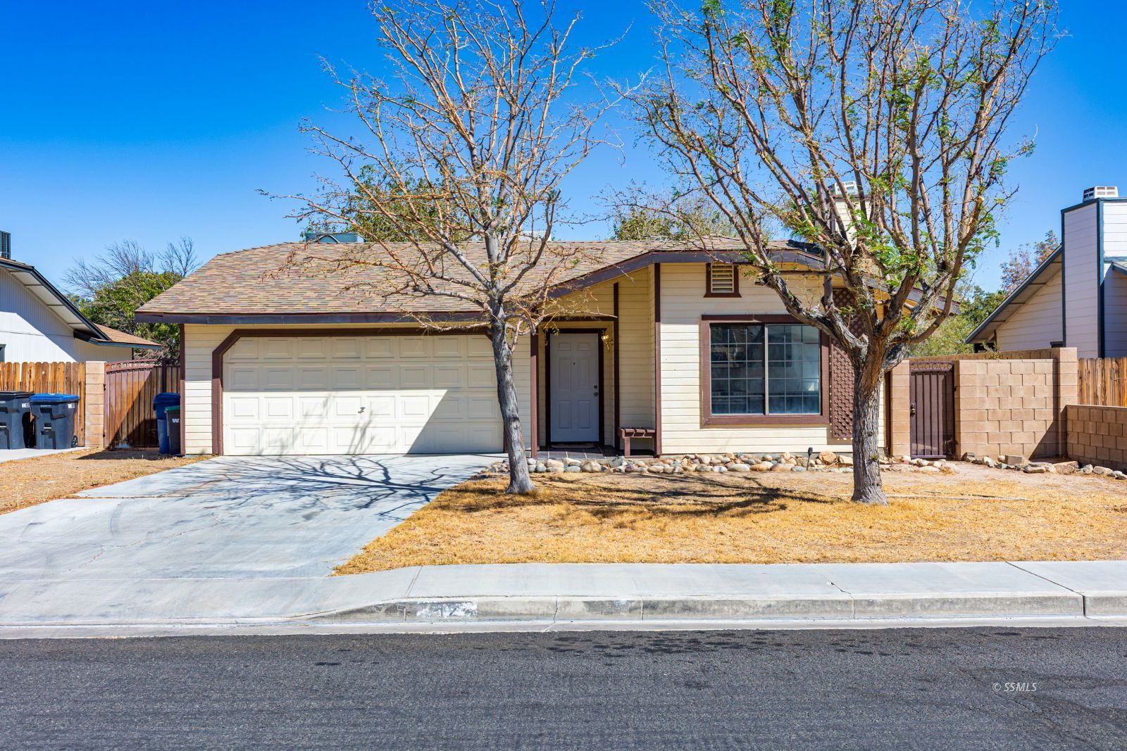 612 South Gordon Street Ridgecrest, CA 93555 - Photo 2 of 34 Gallery Image 2