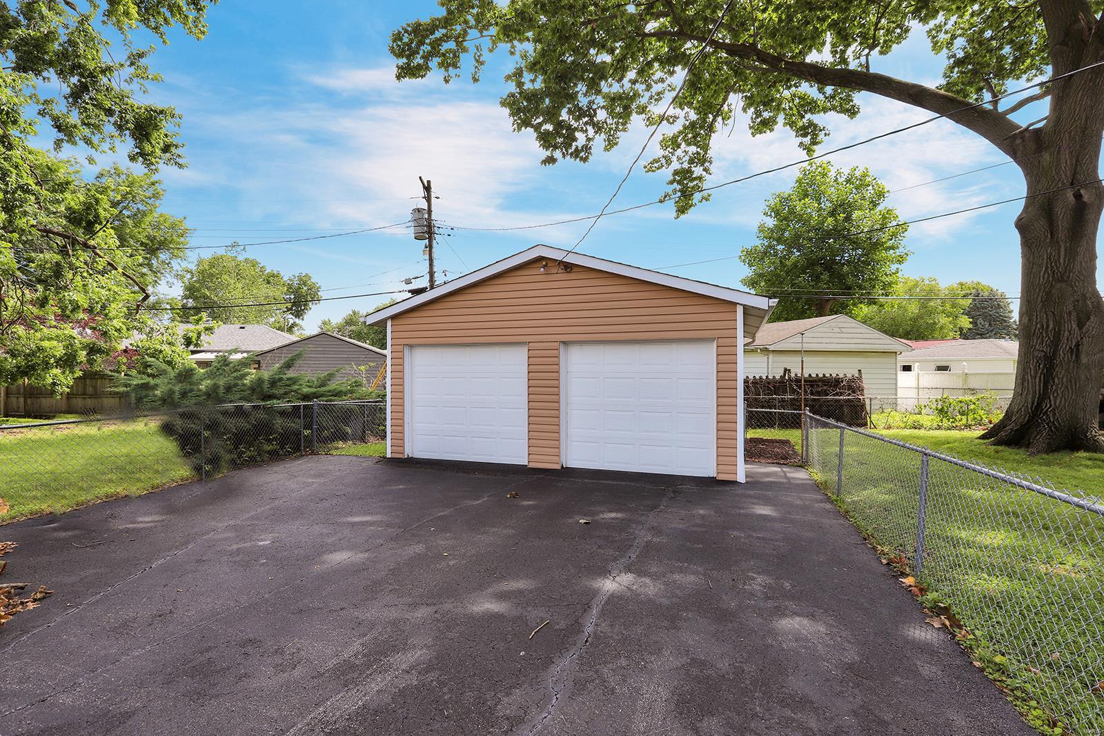 4101 Weber Road St. Louis, MO 63123 - Photo 21 of 22 Gallery Image 21