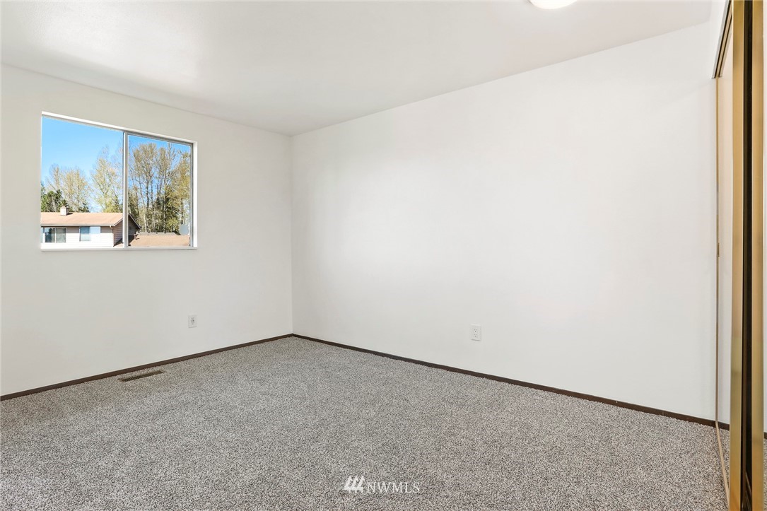 917 South 28th Court Renton, WA 98055 - Photo 19 of 30