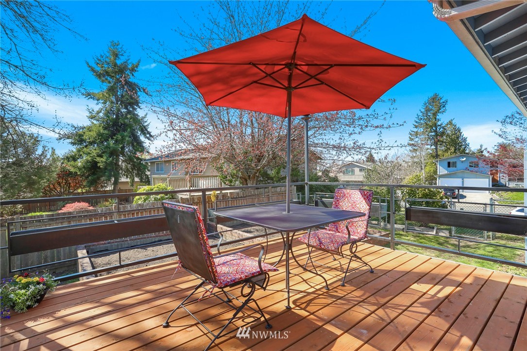 917 South 28th Court Renton, WA 98055 - Photo 25 of 30