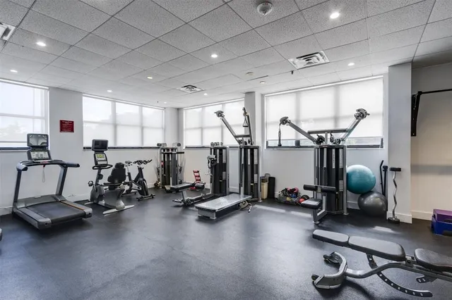 $605,000 | 2501 Brickell Avenue, Unit 903, Miami, FL 33129