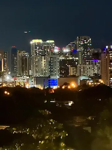 a view of a multi story building