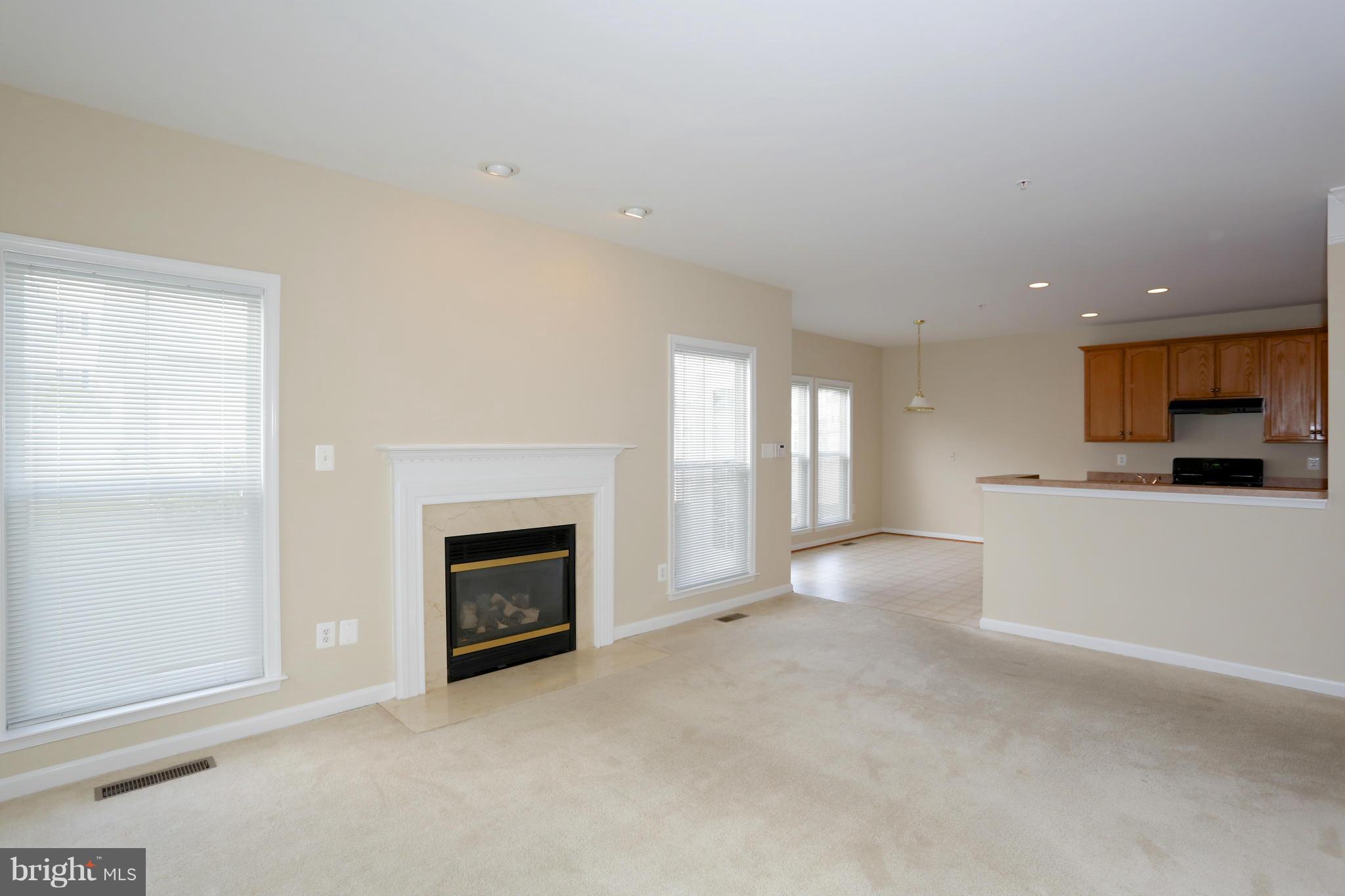 23847 Burdette Forest Road Clarksburg, MD 20871 - Photo 13 of 24 Family Room opens to Kitchen and breakfast area