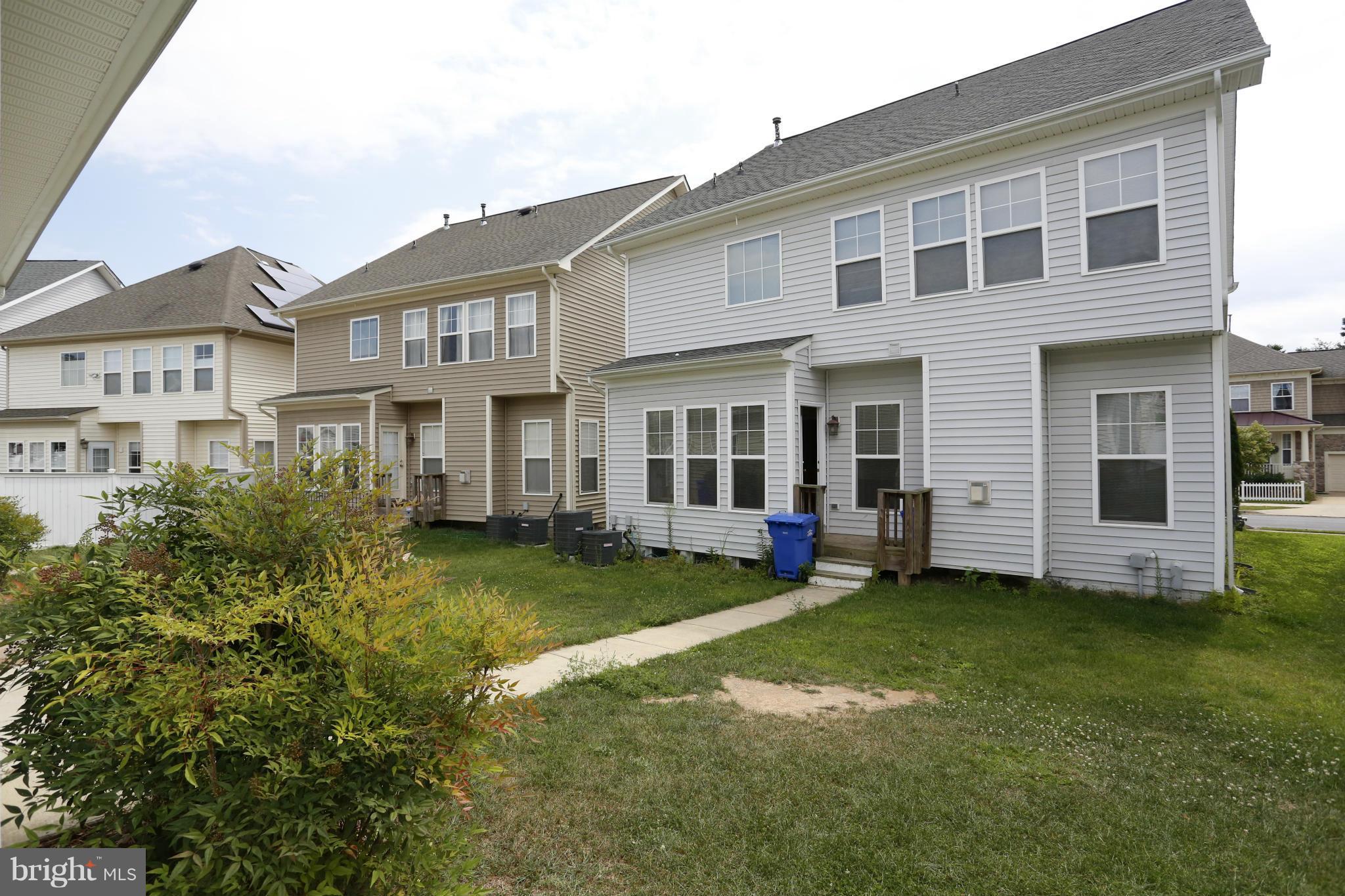 23847 Burdette Forest Road Clarksburg, MD 20871 - Photo 22 of 24 Rear of Home