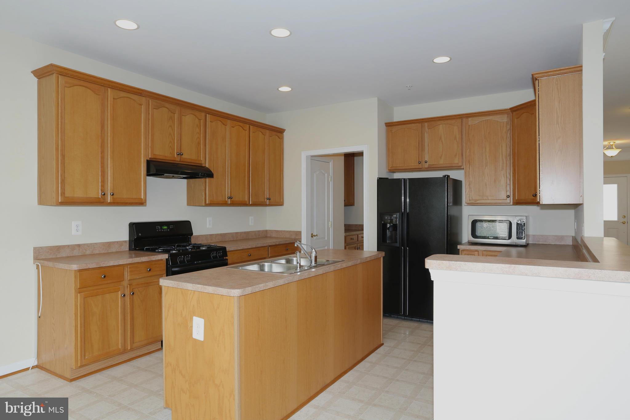 23847 Burdette Forest Road Clarksburg, MD 20871 - Photo 7 of 24 Kitchen