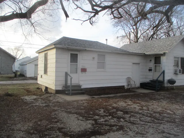 $400 | 1517 Pine Street, Ottawa, IL 61350