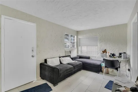 $299,000 | 2734 50th Avenue North, St. Petersburg, FL 33714