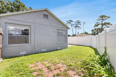 $299,000 | 2734 50th Avenue North, St. Petersburg, FL 33714
