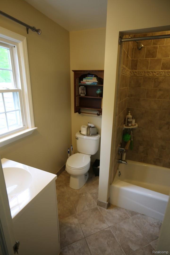 480 Tiplady Road Pinckney, MI 48169 - Photo 31 of 55 DF0A0589 (Large).JPG