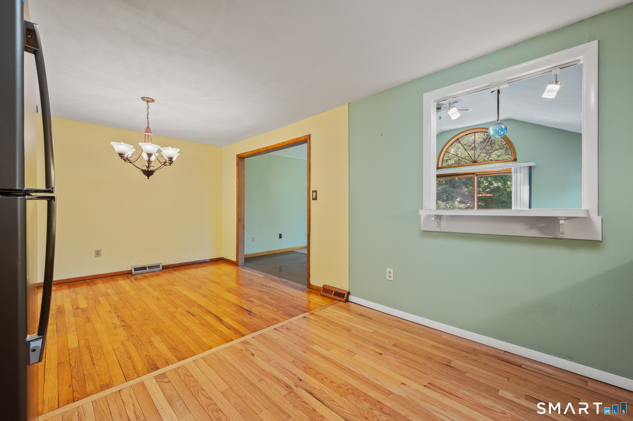 10 Susan Road Vernon, CT 06066 - Photo 10 of 40
