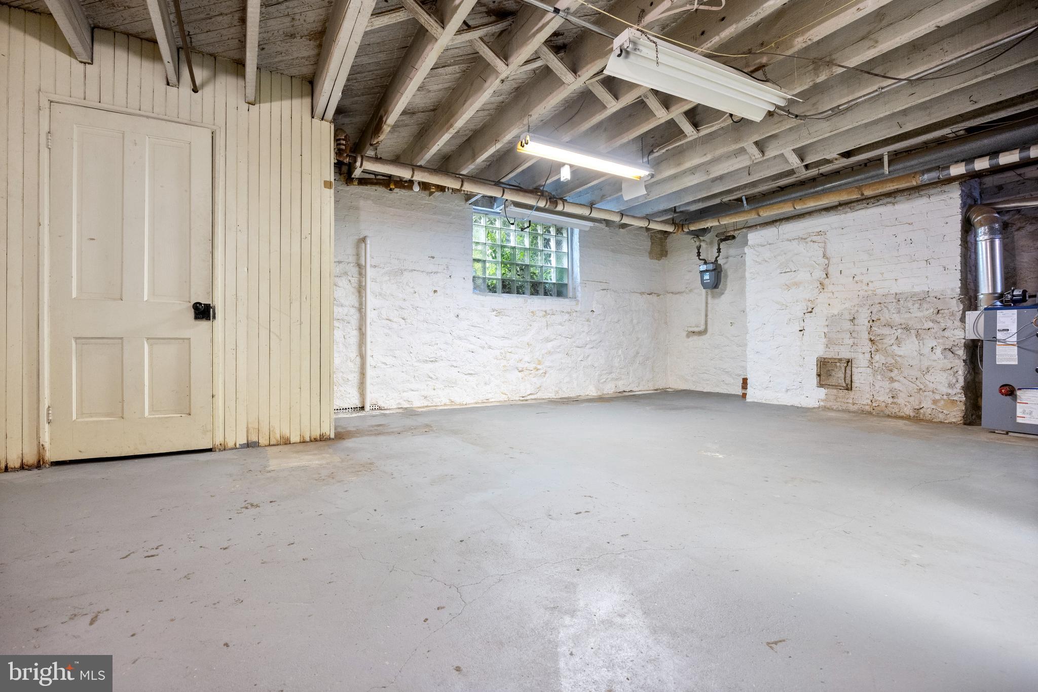 3936 Cloverhill Road Baltimore, MD 21218 - Photo 28 of 37 a view of empty room