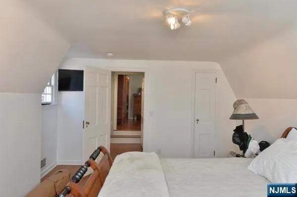 $1,699,000 | 11 Chestnut Ridge Road, Saddle River, NJ 07458