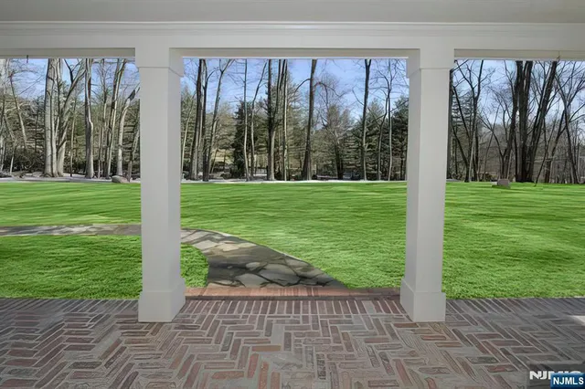 $1,699,000 | 11 Chestnut Ridge Road, Saddle River, NJ 07458